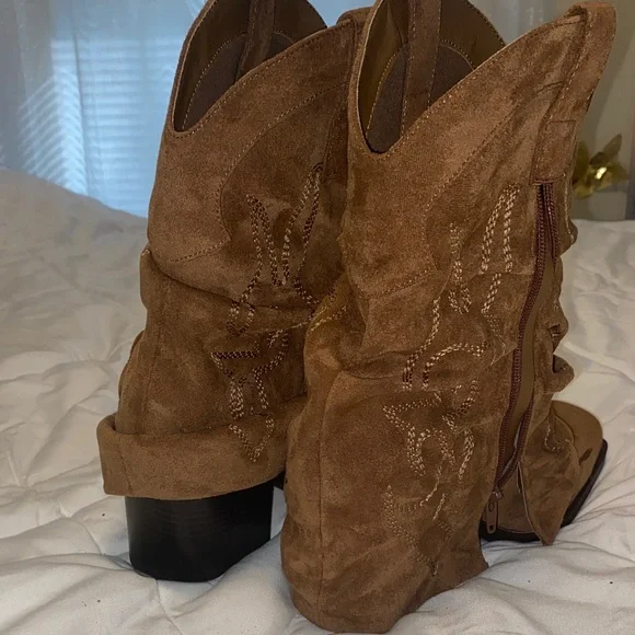 Brown Suede Women's Cowboy Boots - Picture 5 of 5